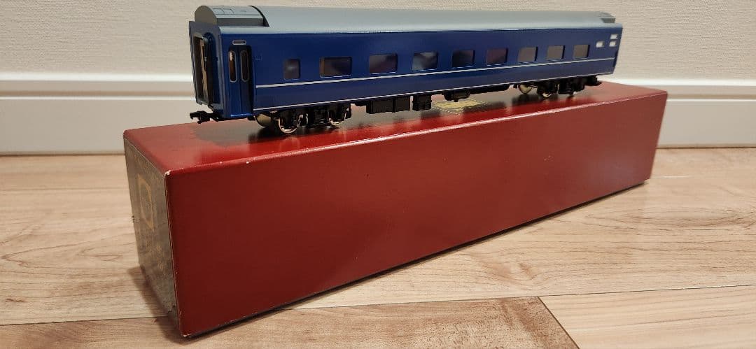 カツミ 24系24・25形客車(銀帯車) オハネ25形100番台 2012年製