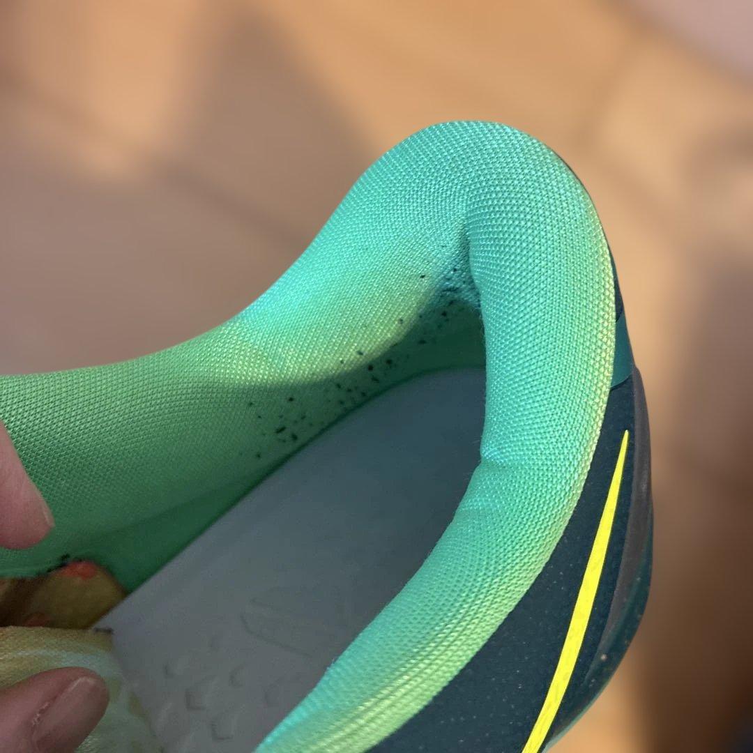 美品！コービー8 バッシュ　25.5センチ