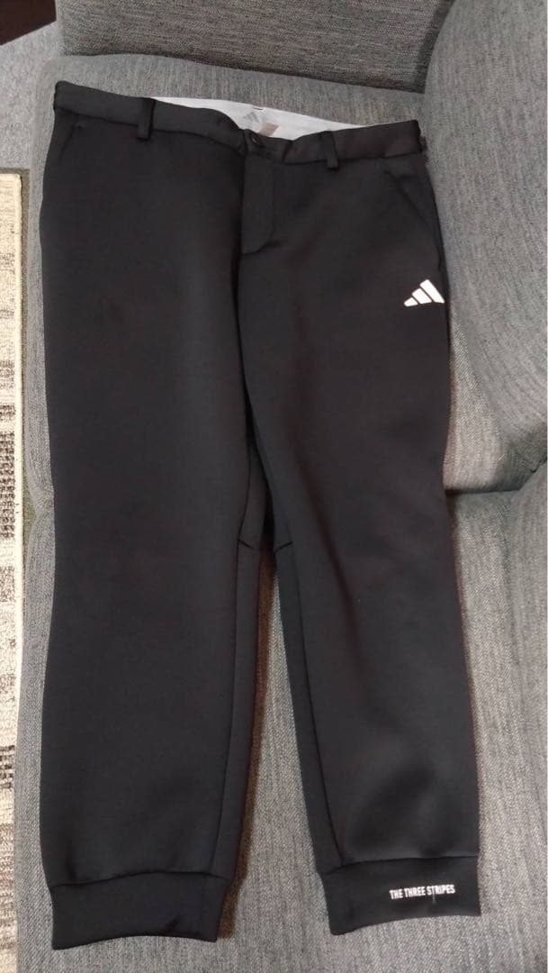 adidas ダンボールニット　セットアップ　メンズ