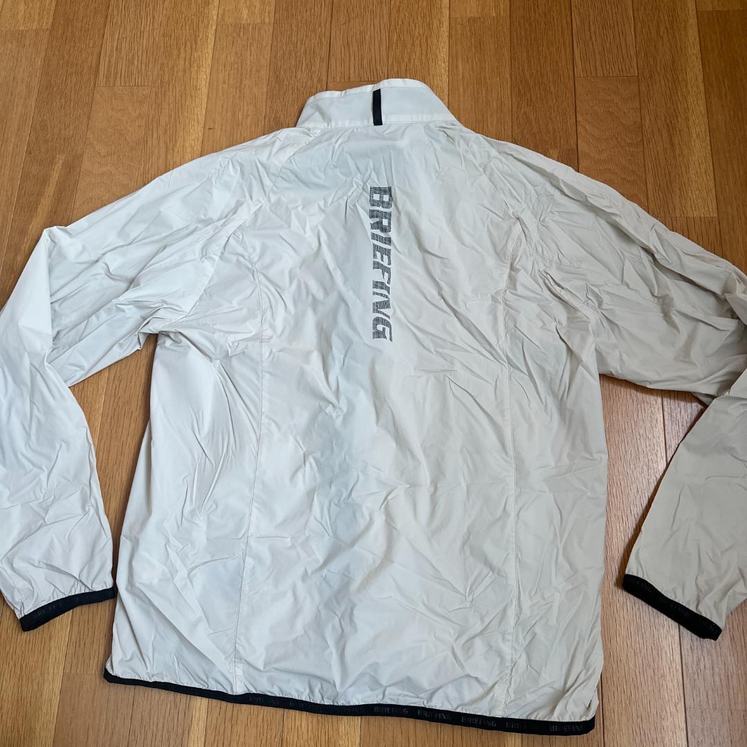 ブリーフィング　ウインドブルゾン