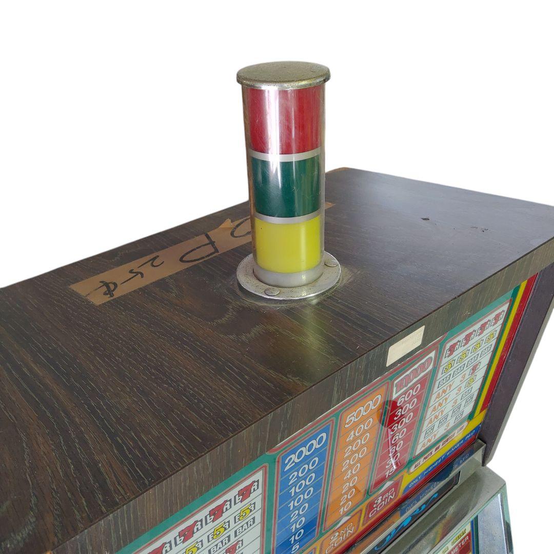 vintage UNIVERSAL スロットマシン TAITO当時物 屋内用