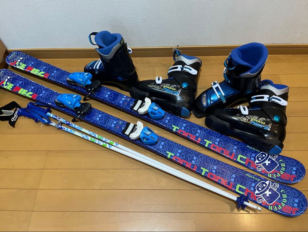 美品 ジュニア用スキー 板138cm 身長125〜145cmくらい ブーツ24