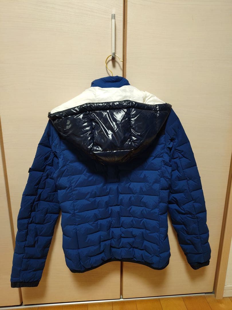 【新品・未使用品】マークアンドロナ　ダウンジャケット　サイズ36ストレッチあり