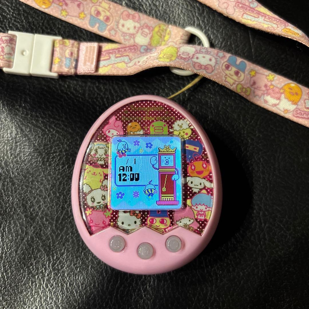 Tamagotchi m!x サンリオキャラクターズ　たまごっちみくす