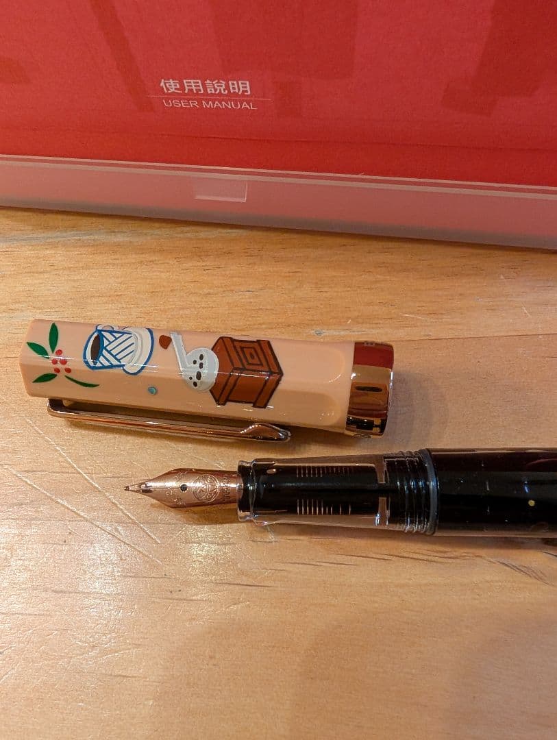 ツイスビー 蒔絵万年筆 カルチェラタンラテ　字幅M