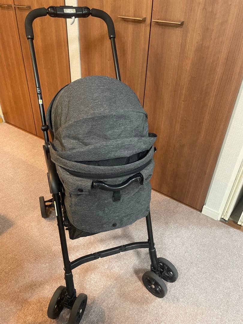 コムペットペットカート　ミリミリライトアルファ　ブラック