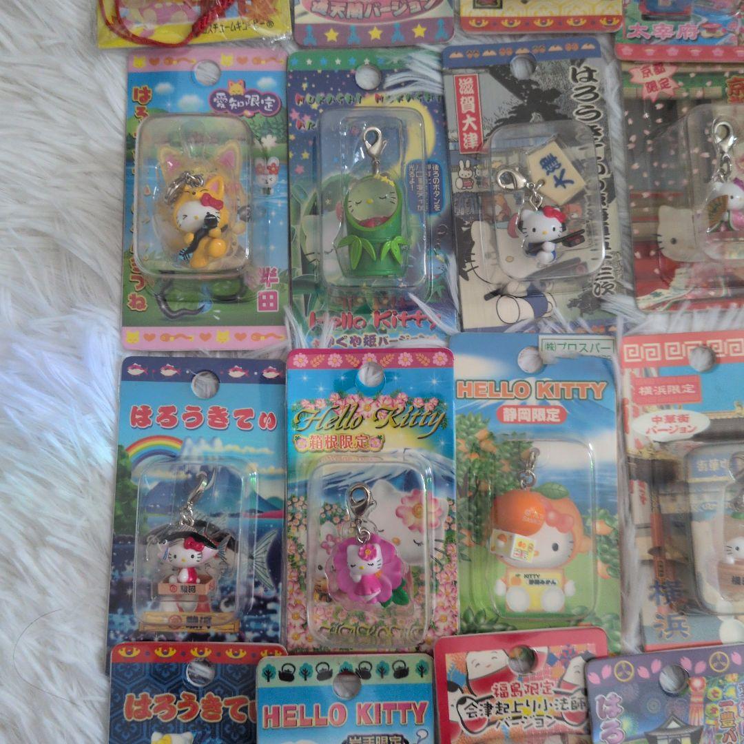 ご当地ハローキティのファスナーストラップ大量セット