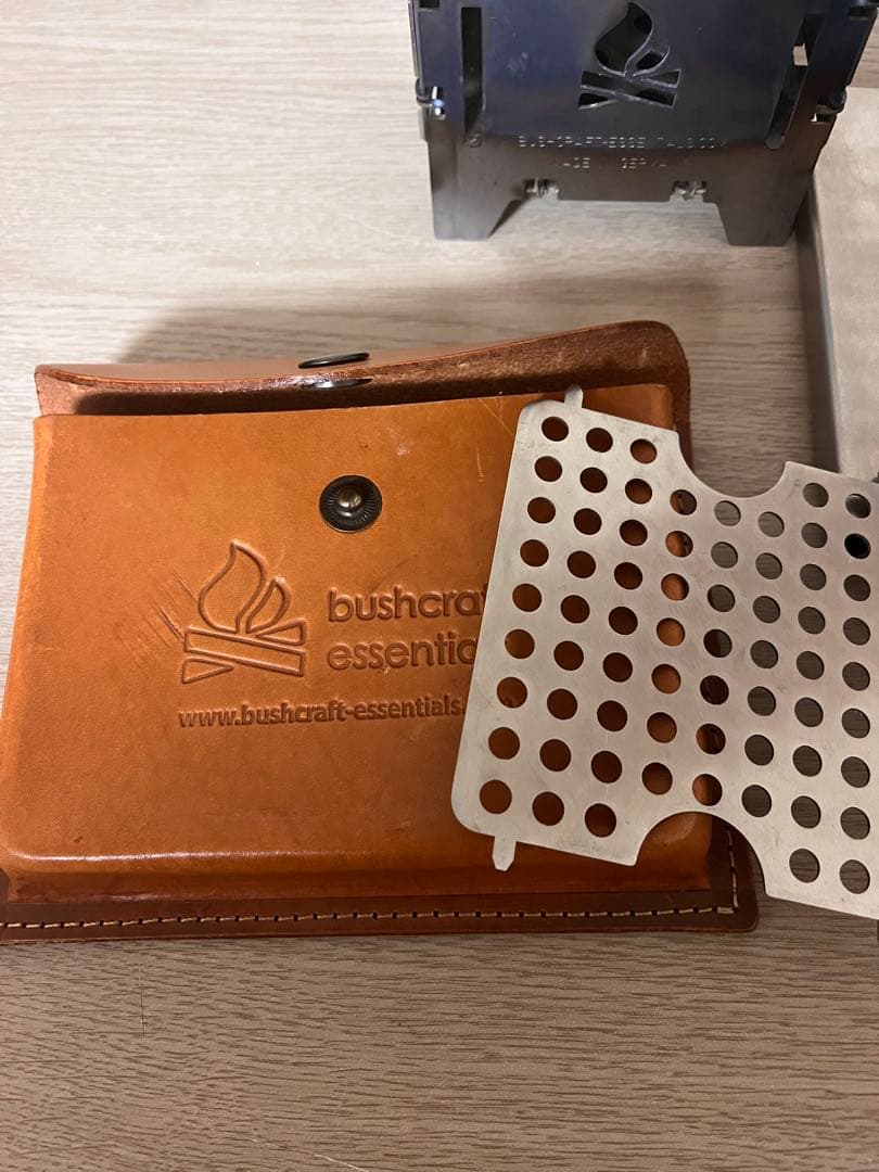 ブッシュボックスlfチタン　ブッシュクラフトエッセンシャルズ