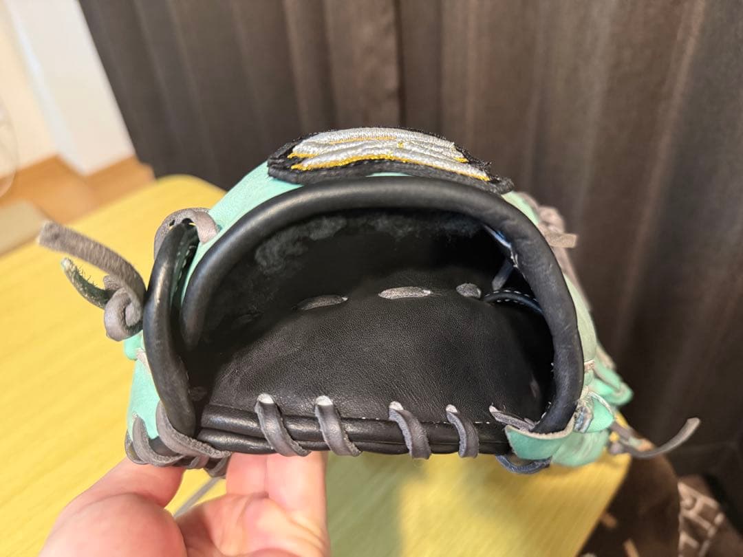 GSグローブ　ゴリラスポーツ　カエル