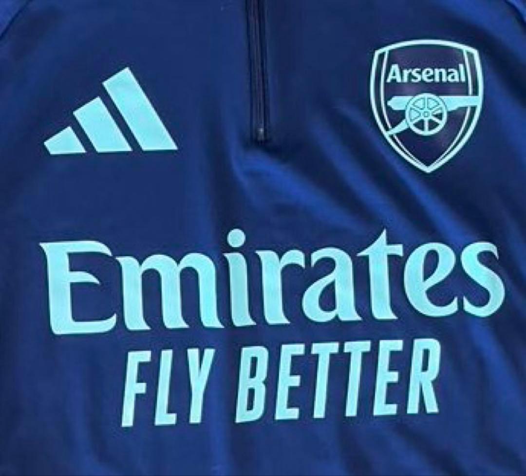 アディダス　アーセナル　トレーニングトップ、パンツ　セット　Mサイズ　新品