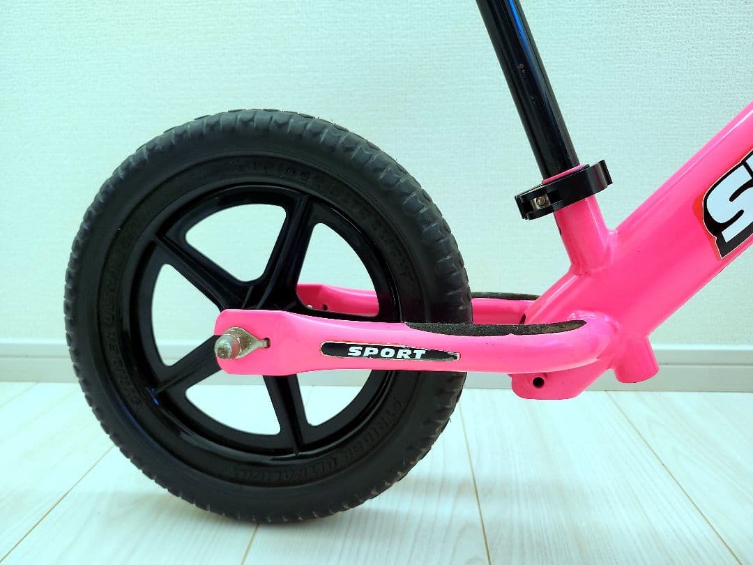 【美品】ストライダー STRIDER スポーツモデル 12インチ ピンク