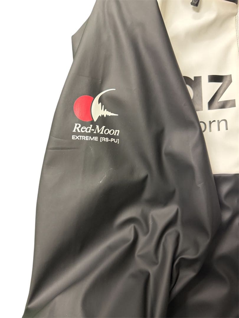 mazume ウェア 黒/白 フード付き