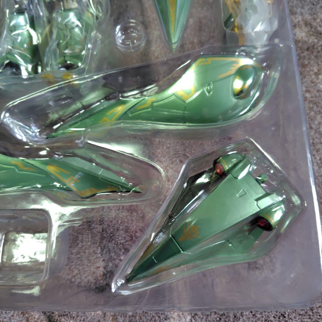 バンダイ ASSAULT KINGDOM クィン・マンサ(メタリックver.)