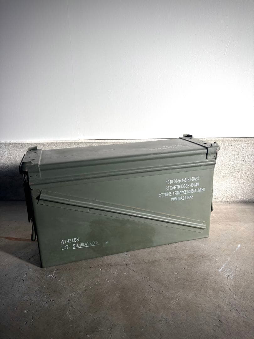 米軍実物　AMMO BOX 40mm 32CARTRIDGES 弾薬箱