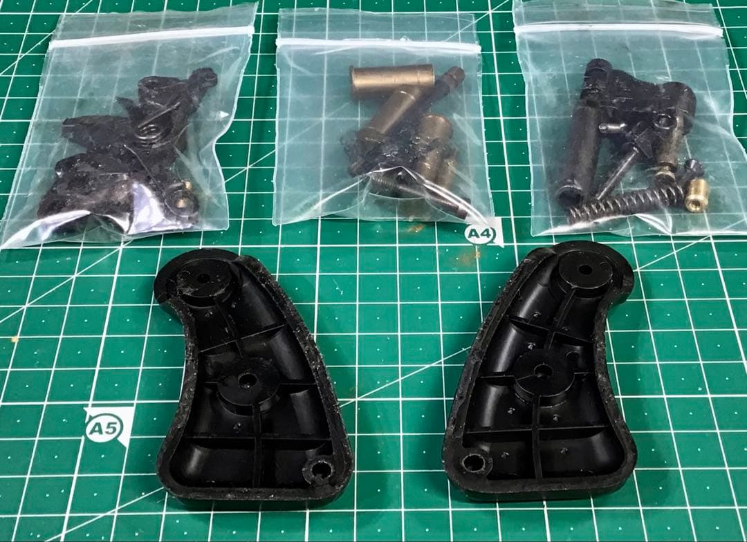 トイガン用パーツセット　MGC COLT ディテクティブ用　 内装パーツ一式