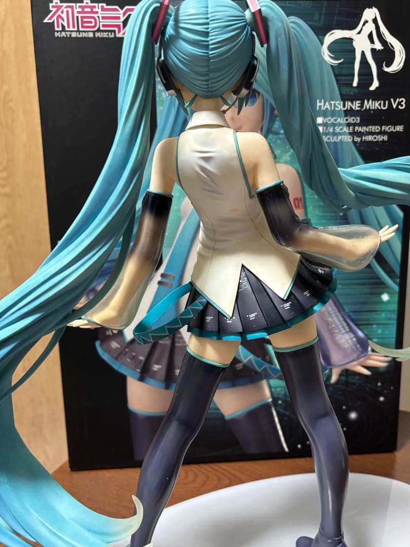 フリーイング VOCALOID3 初音ミクV3 1/4 フィギュア