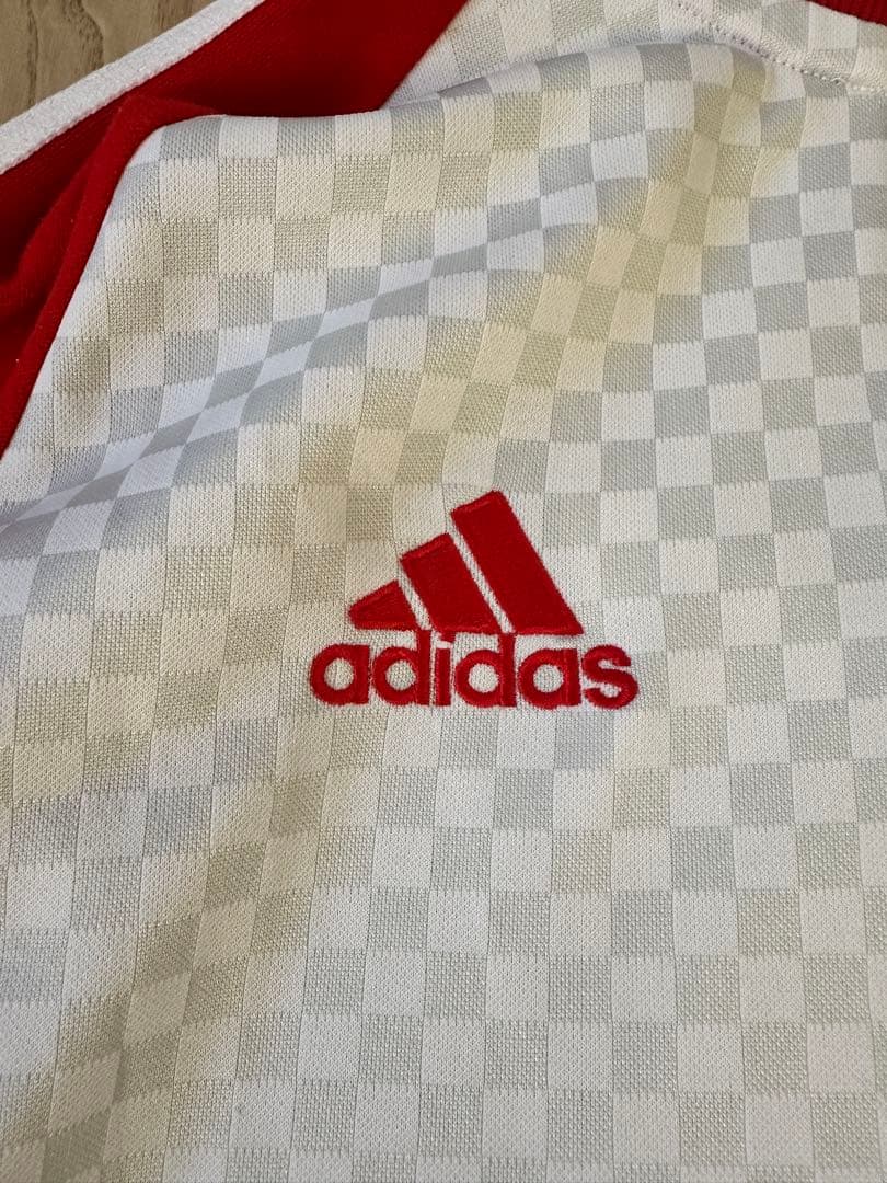激レア アディダス　リバプールFC　ロゴ刺繍　トラックジャケット　ジャージ