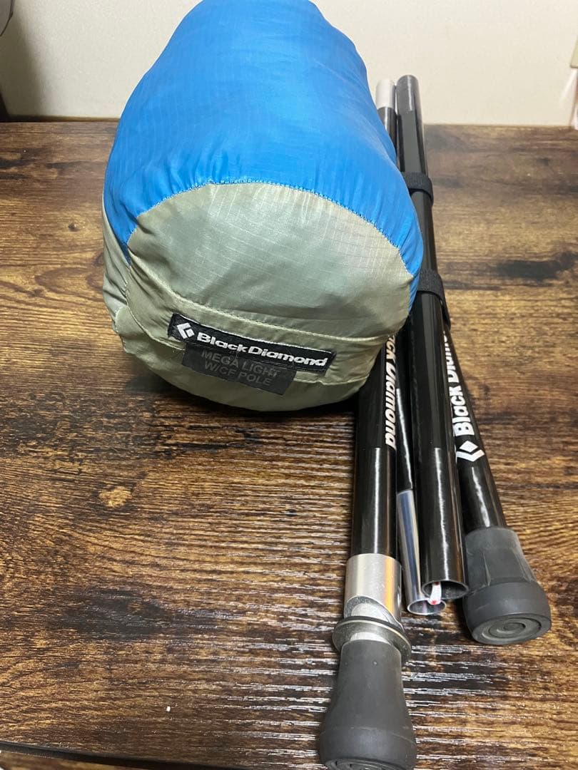 ブラックダイヤモンド メガライト 廃盤　レア　入手困難　ウルトラライト