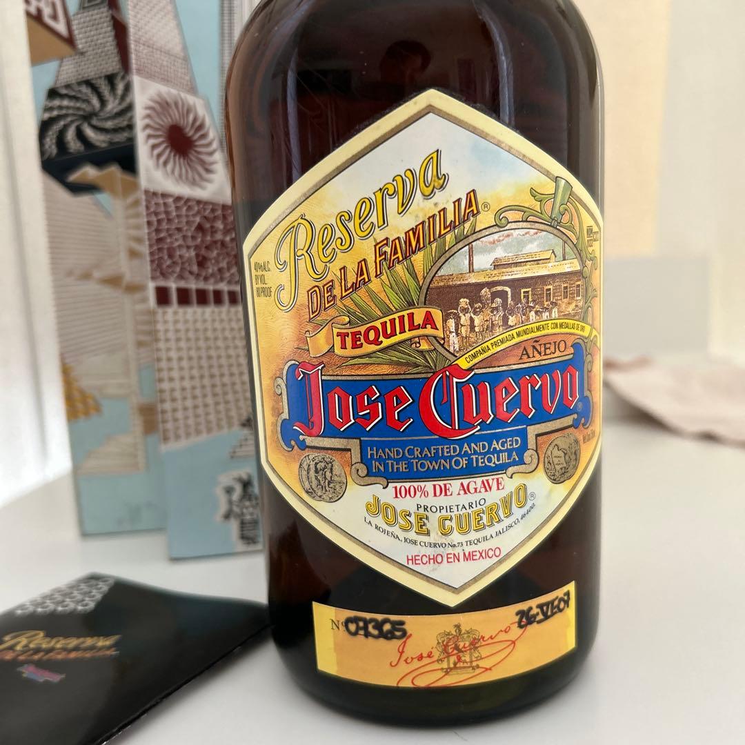 限定酒　クエルボ　200周年記念ボトル