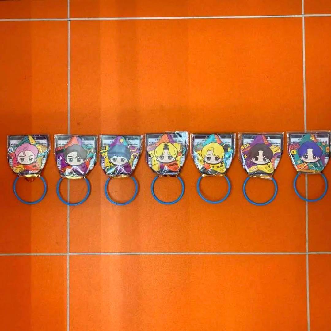 BTS TinyTAN Butter ちびぐるみ星型ビッグ缶バッジ 全７種セット