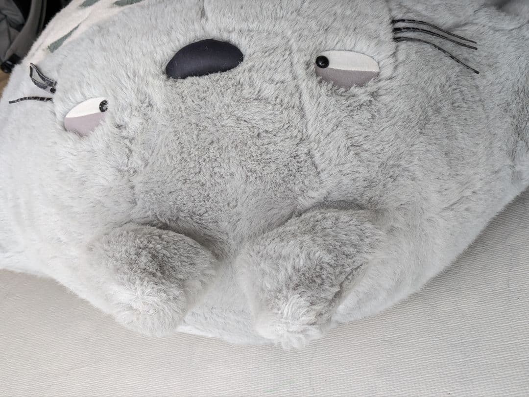 となりのトトロ 大トトロ お昼寝クッション グレー 特大ぬいぐるみ 特大