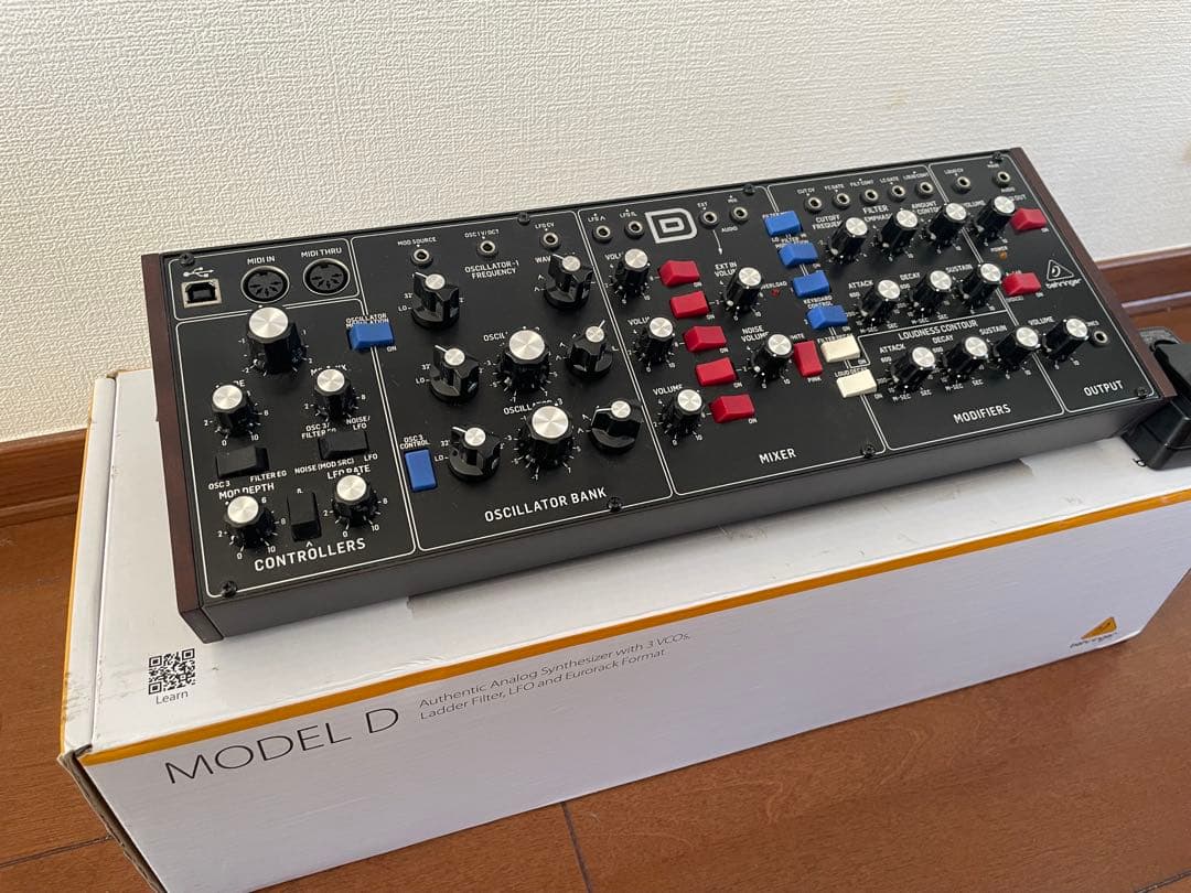 behringer MODEL D アナログシンセ