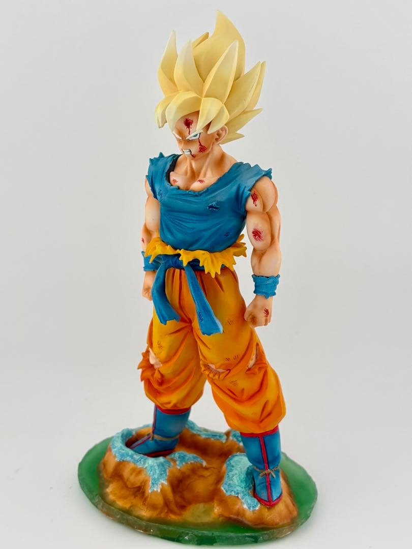 ドラゴンボール フィギュア 超サイヤ人孫悟空 クリアライズシリーズ リペイント品