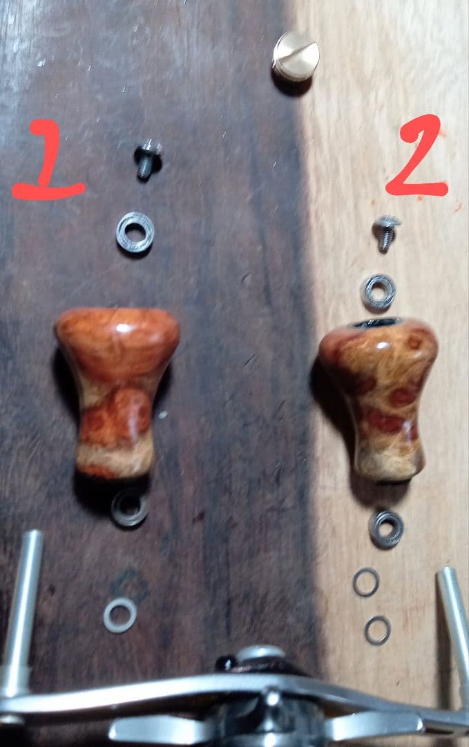 花梨ノブ　シマノ　NSクラフト ハンドルノブ　リール　パーツ　リールノブ　紅白