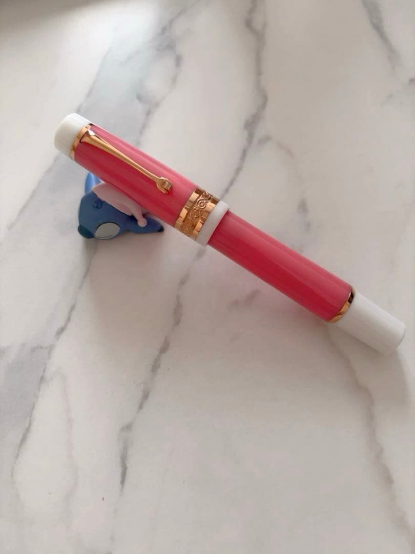 レオナルド　フィオーレ　ローザ中字