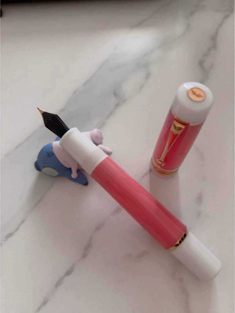 レオナルド　フィオーレ　ローザ中字