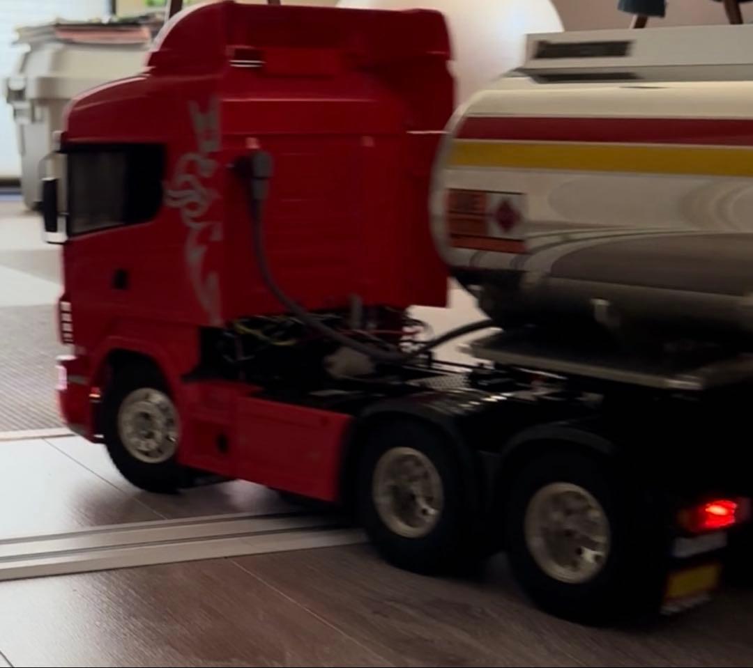 送料無料 スカニアR620 完成品 ラジコン プロポ難あり