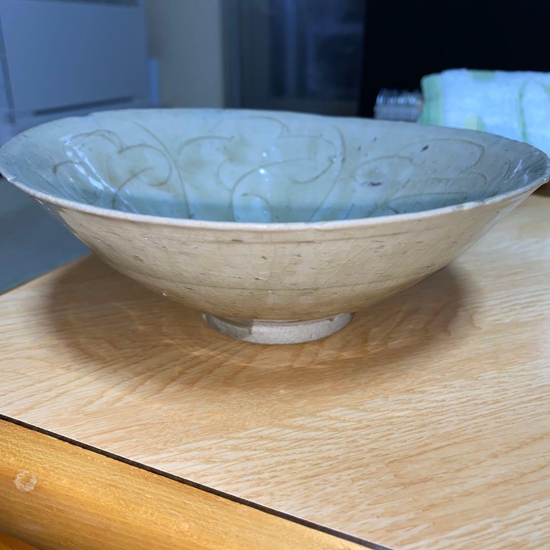 陰刻紋青磁茶碗　宋時代　耀州窯