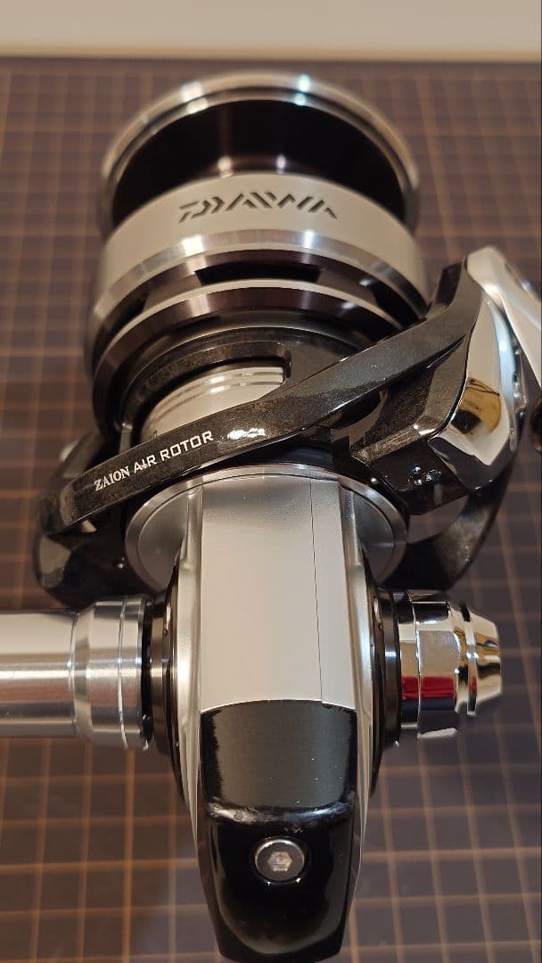 DAIWA スピニングリール キャタリナ5000H 収納ケース付き