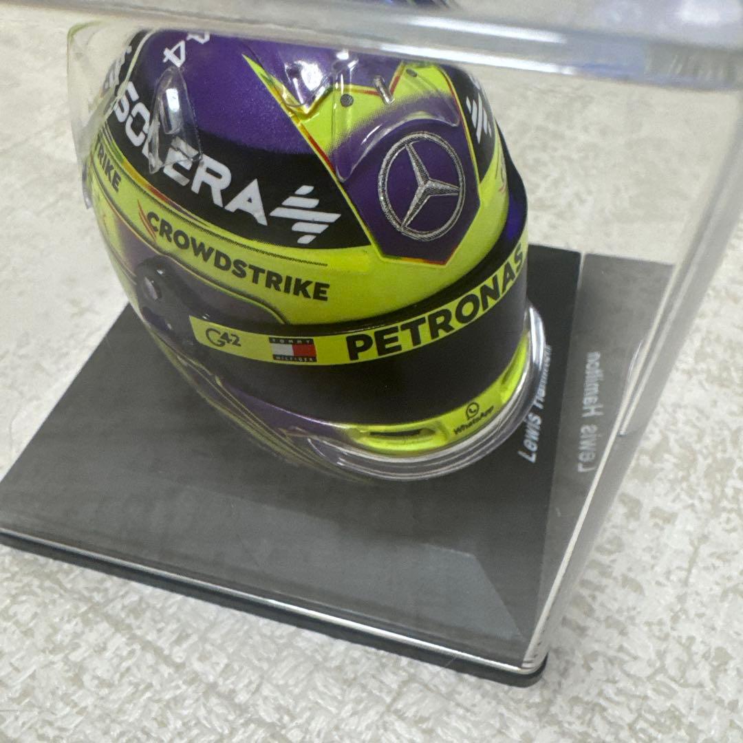 ルイス・ハミルトン 2024 ヘルメット1/5