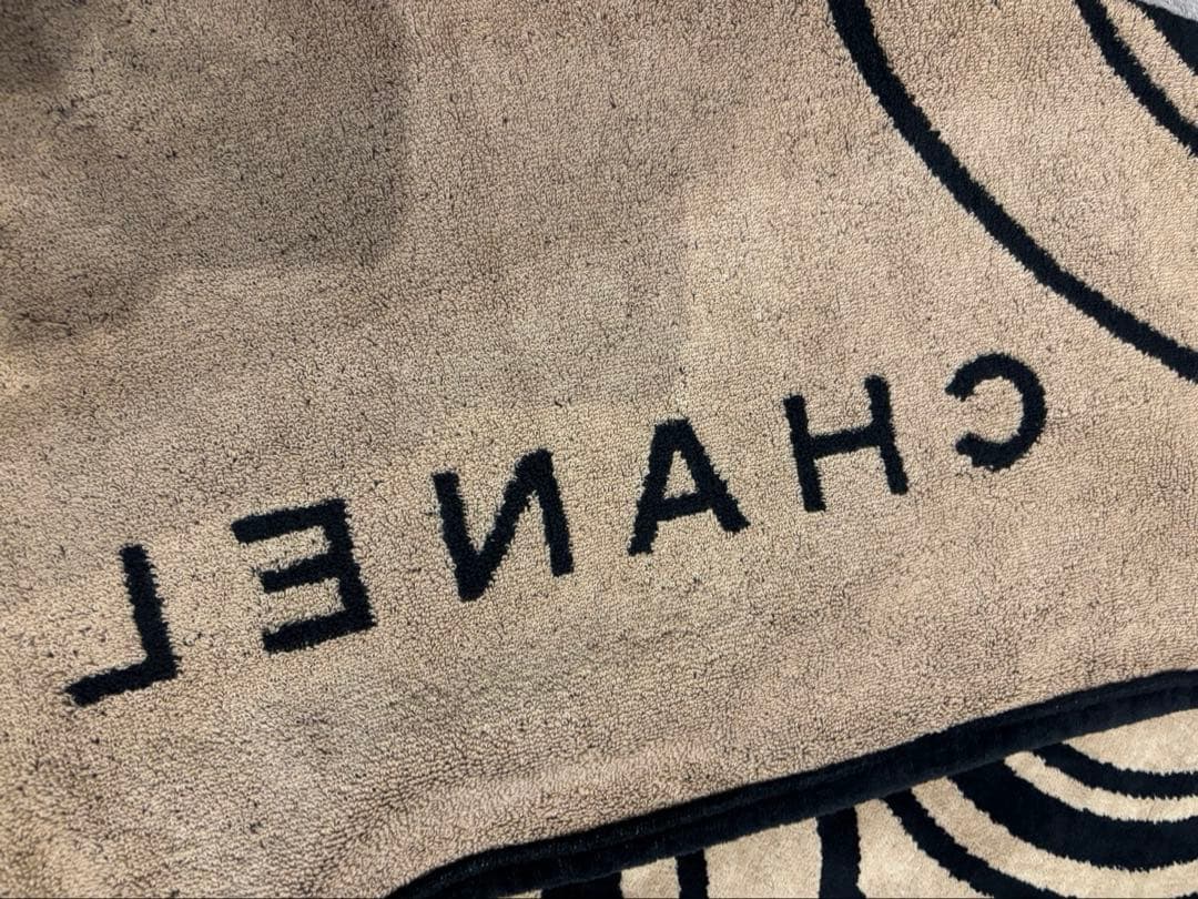 CHANEL ビーチタオル　ブラック×ベージュ　シャネル