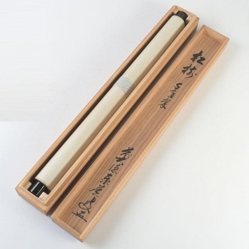 掛軸　前大徳　足立泰道筆　一行書　「松樹千年翠」　共箱　C　9756A