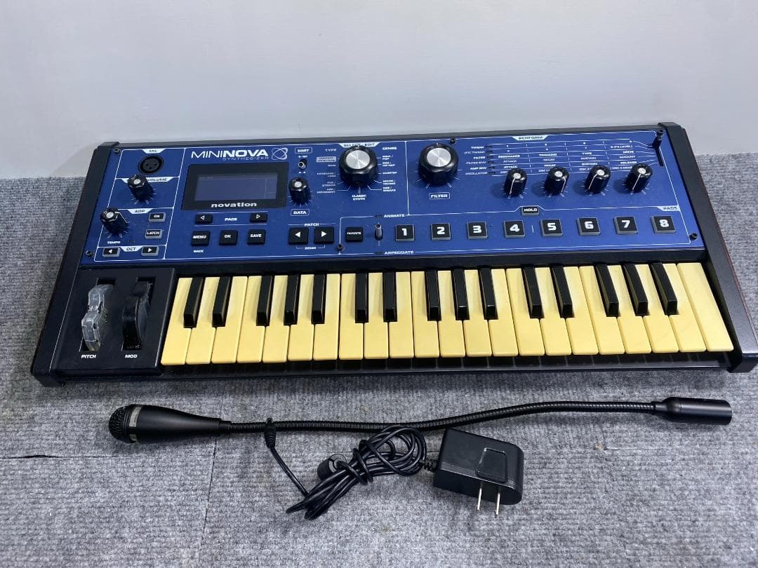 NOVATION MININOVA アナログ シンセサイザー