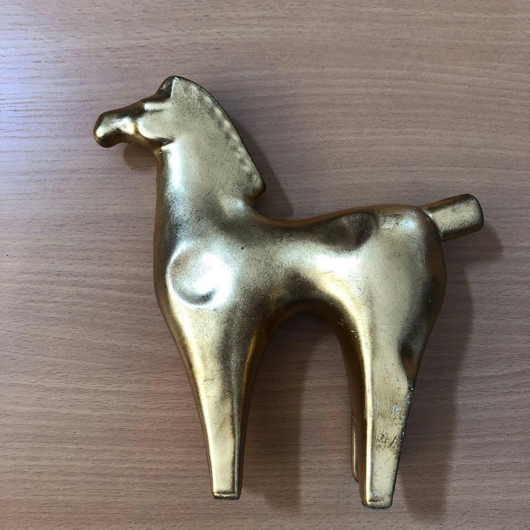 ダーナラホース　金色　ゴールド