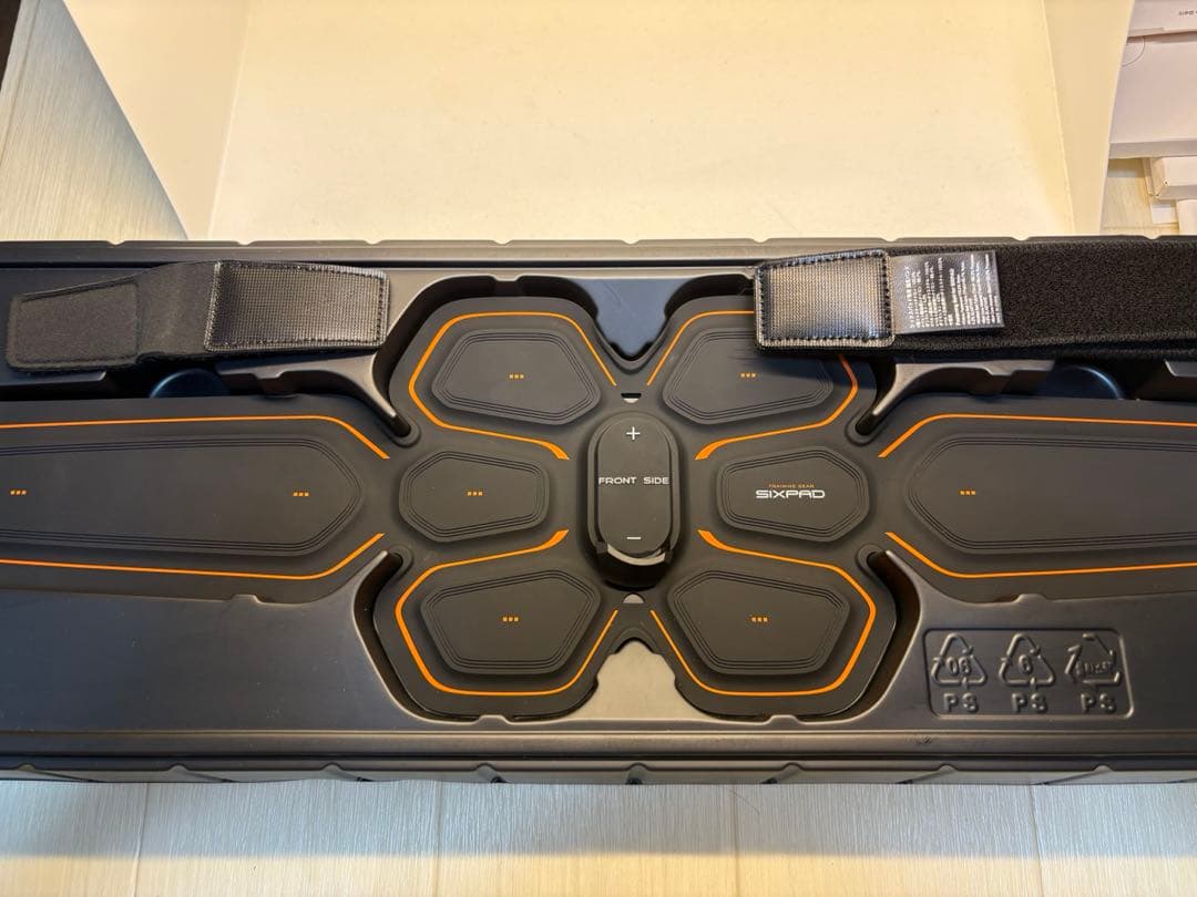 【極上美品】アブズベルト 新品パッド付　SIXPAD