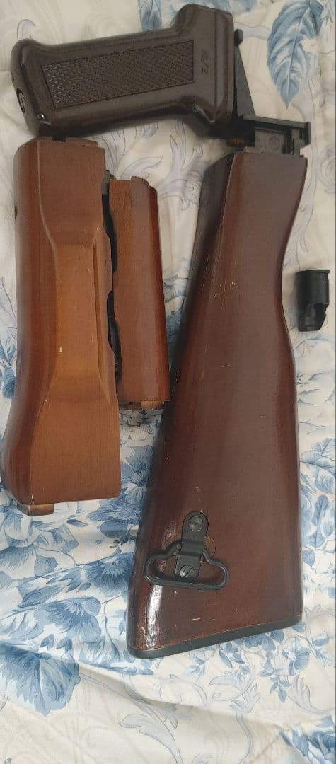 マルイ　AKM 木製ストックと純正部品