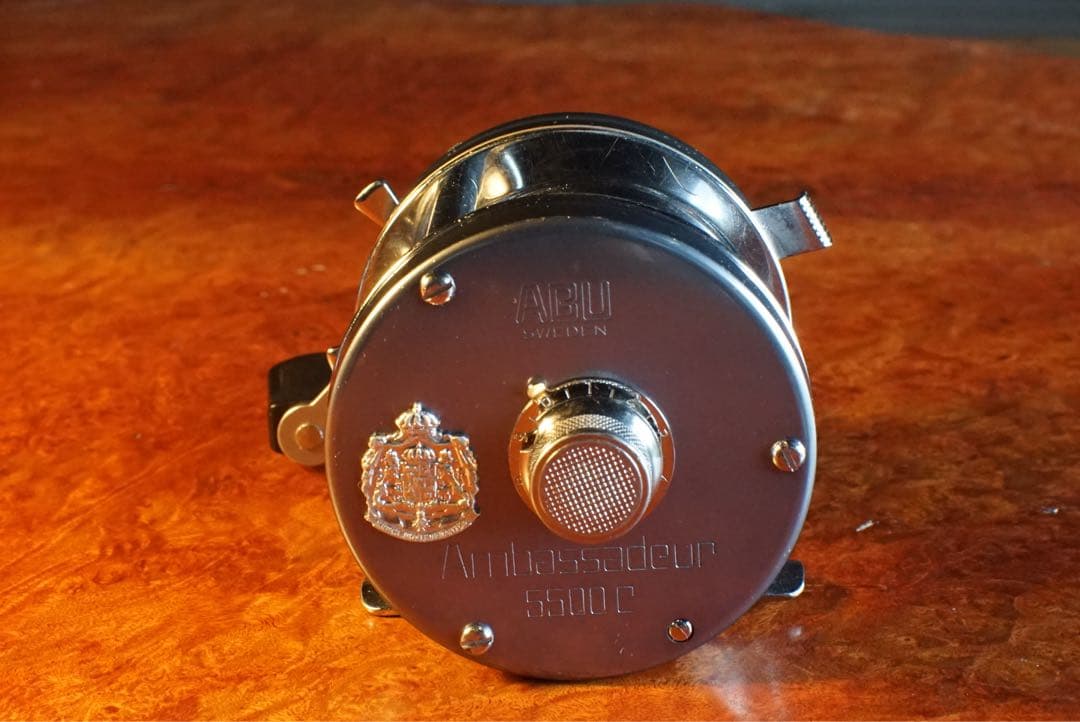ABU アンバサダー 5500C メンテ済 フレーム修正済