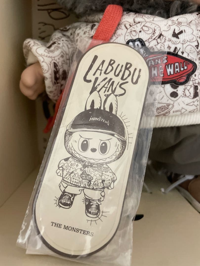 ぬいぐるみ POPMARTxVANS LABUBU THE MONSTERS FOREVER