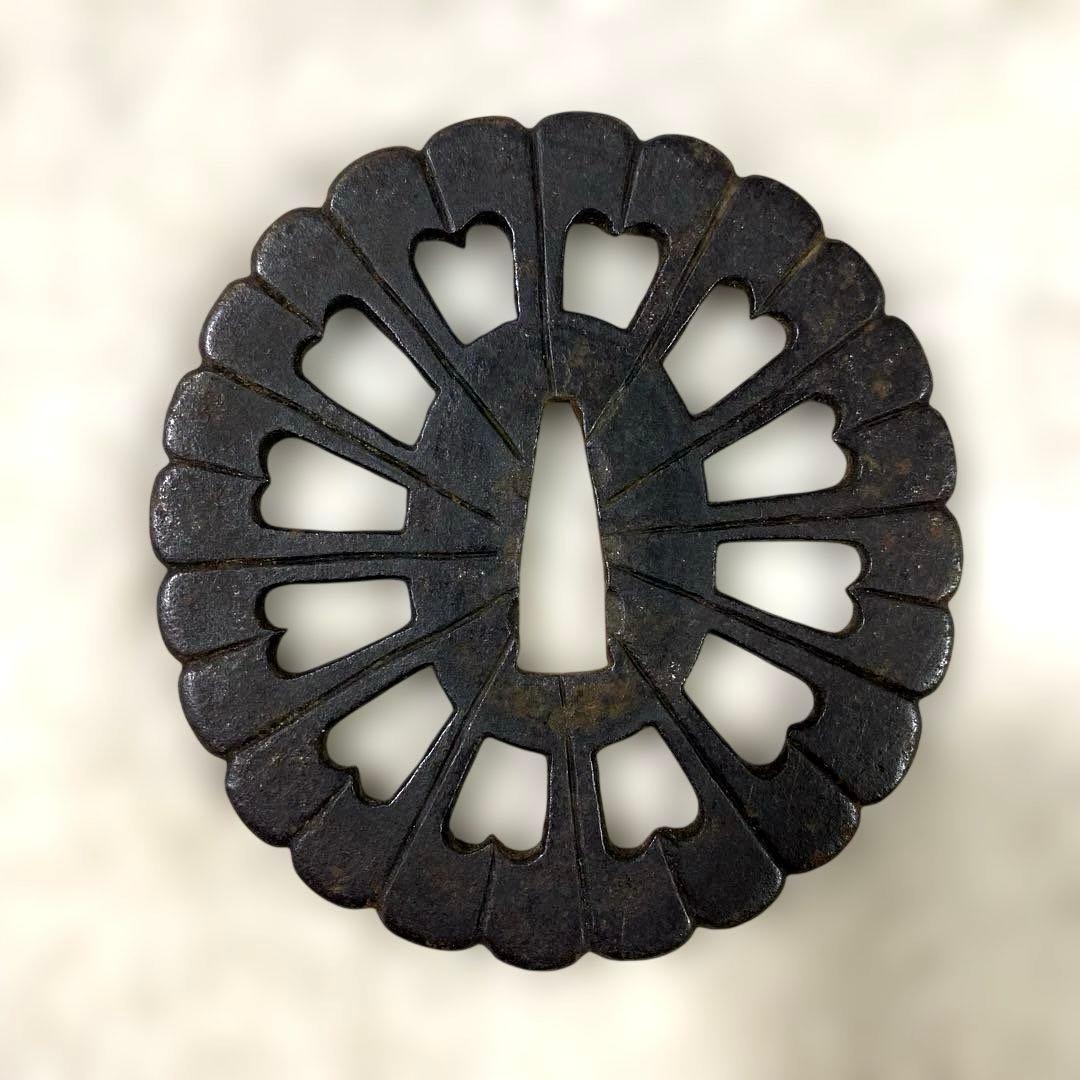 B-71 鍔　武具　刀装具　骨董品　時代物　日本　美術品　工芸品