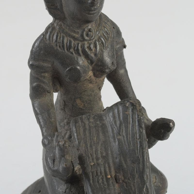 仏教美術　古銅　チベット仏　兎に観音像　仏像　置物　C　9867