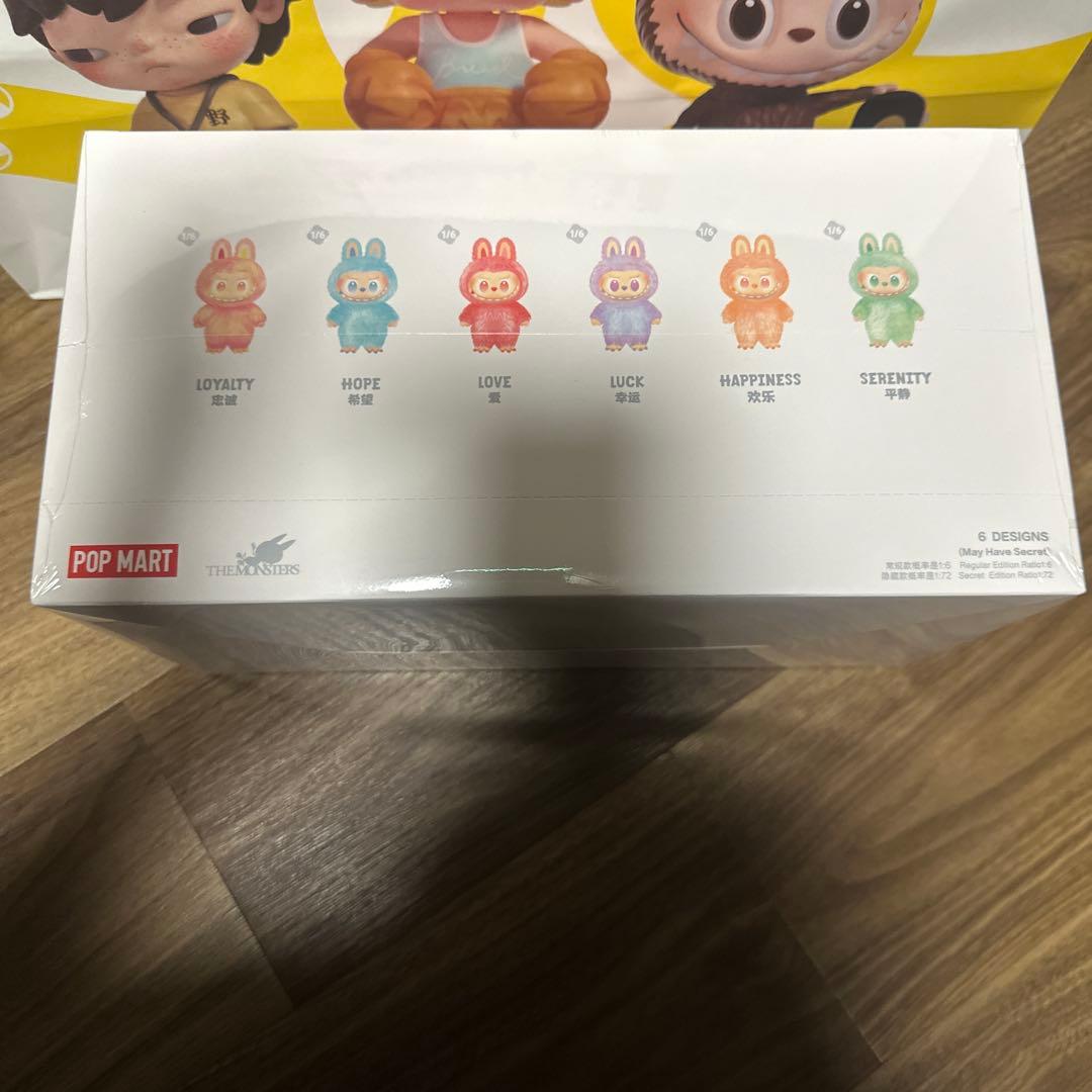 Labubu Big into Energy ラブブ　エナジー　アソートボックス