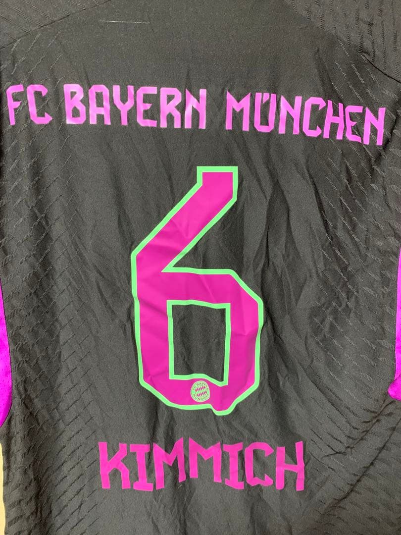 バイエルンミュンヘン23/24 アウェイ ユニフォームM キミッヒ選手