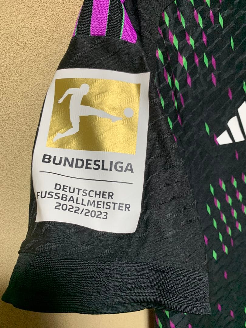 バイエルンミュンヘン23/24 アウェイ ユニフォームM キミッヒ選手