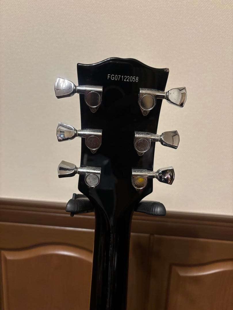 Burny レスポールカスタムタイプ　Bigsbyアーム付　セミホロウボディ