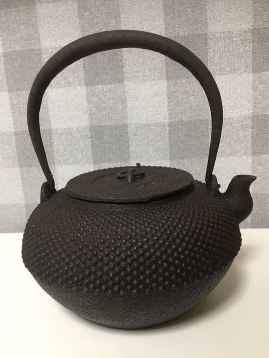 松山堂　鉄瓶