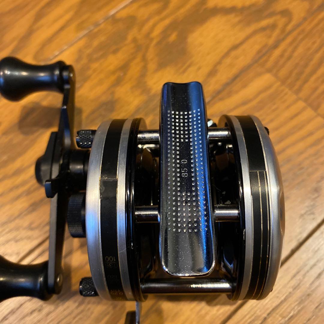 アブガルシア 4500CBベイトリール